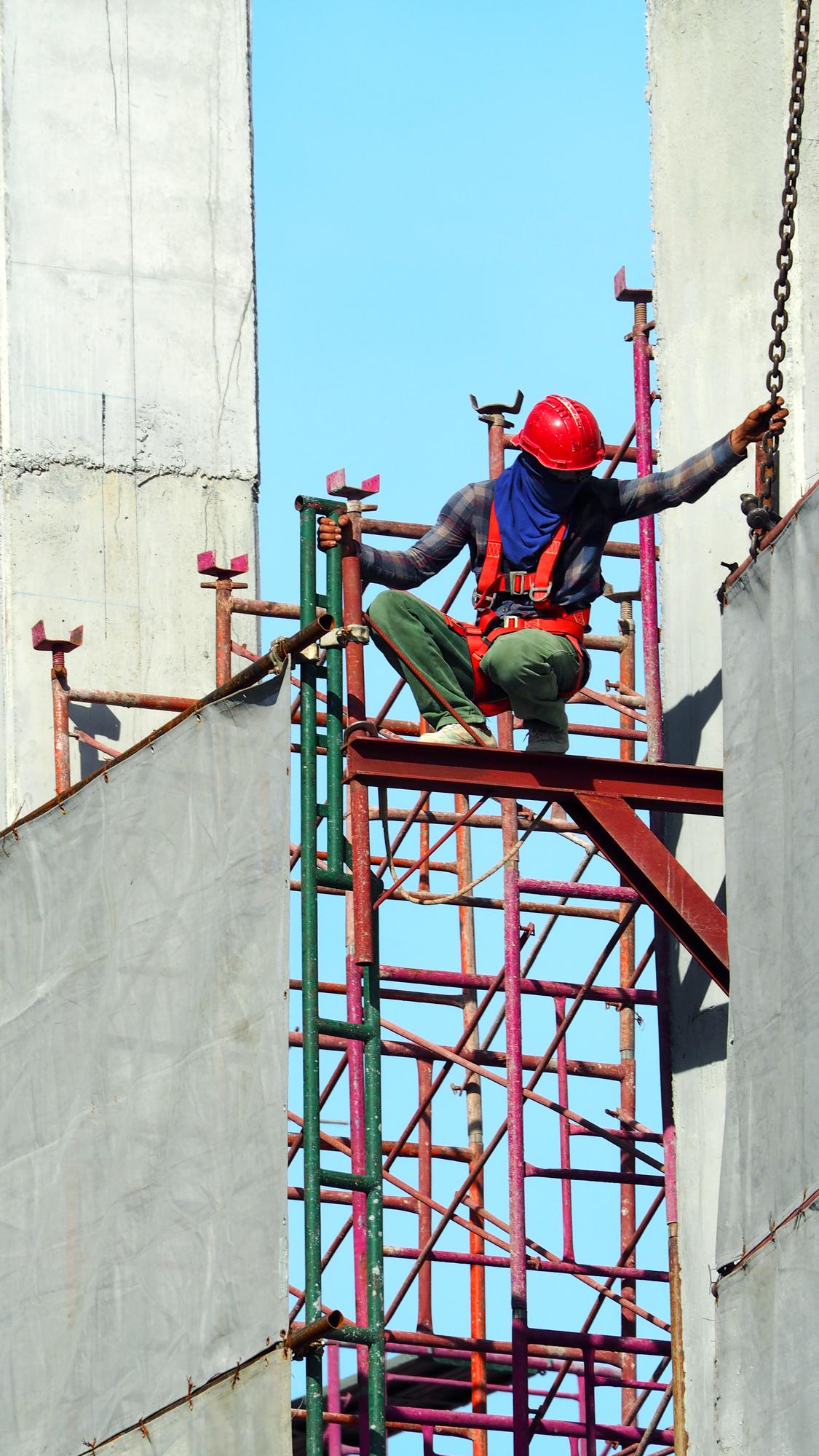 Construction scaffolding on a work site — Roseville scaffolding accident lawyers
